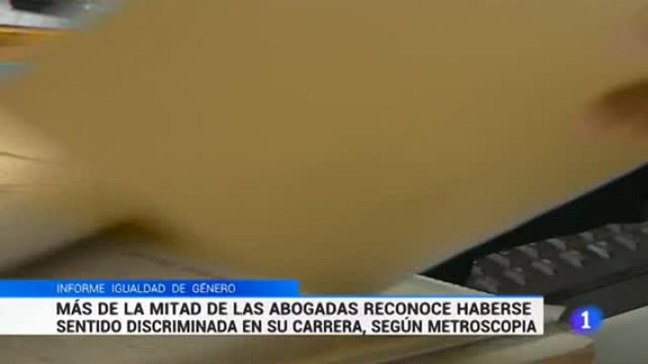 Telediario 1 - Más de la mitad de las abogadas españolas reconocen haberse sentido discriminadas en algún momento en su carrera
