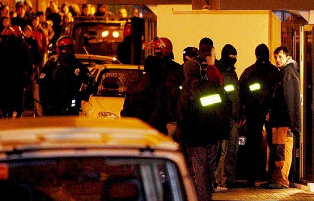  - Tensa operación policial