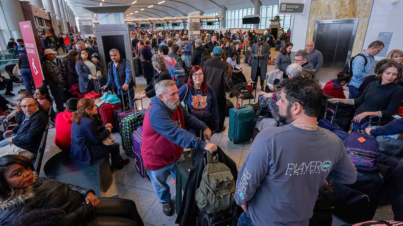 Más de 275.000 pasajeros afectados por un apagón en el aeropuerto de Atlanta