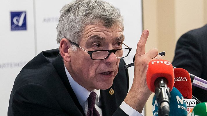 Telediario 1 - Villar culpa al CSD de la "seria posibilidad" de que España se quede fuera del Mundial