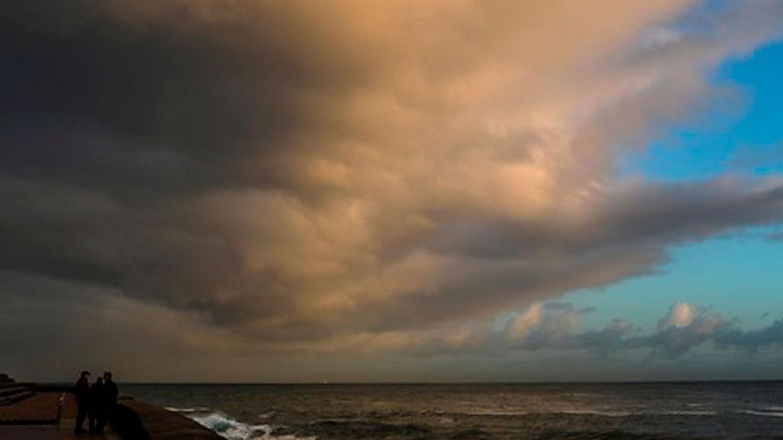 Lluvia débil en norte peninsular y tiempo estable en resto de España