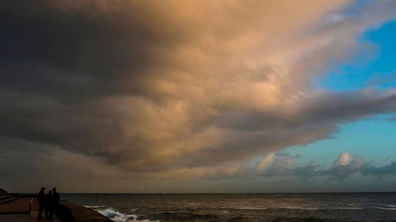Lluvia débil en norte peninsular y tiempo estable en resto de España
