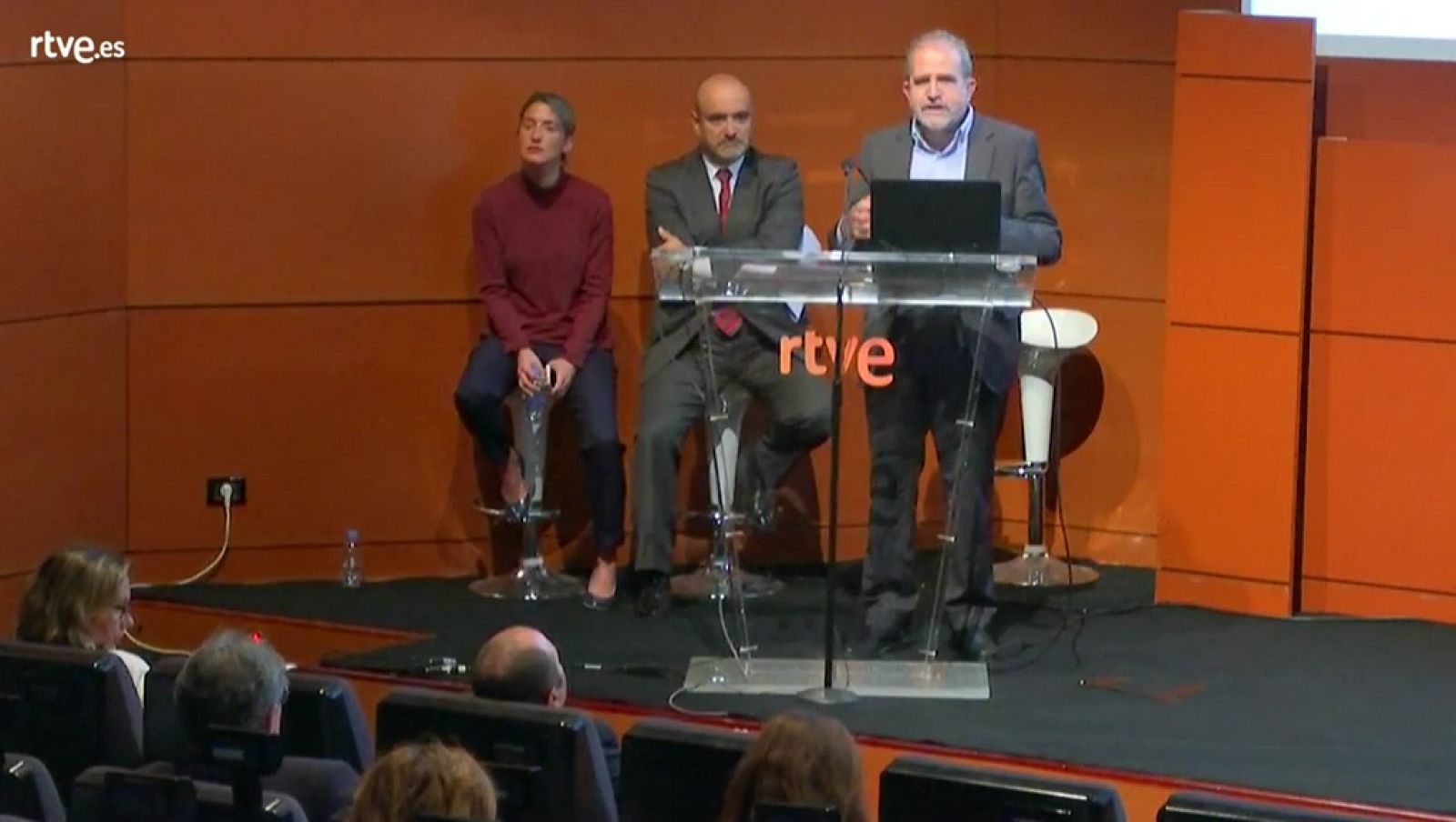 Pere Vila, Jara Abella y Antonio Hernández | Ver