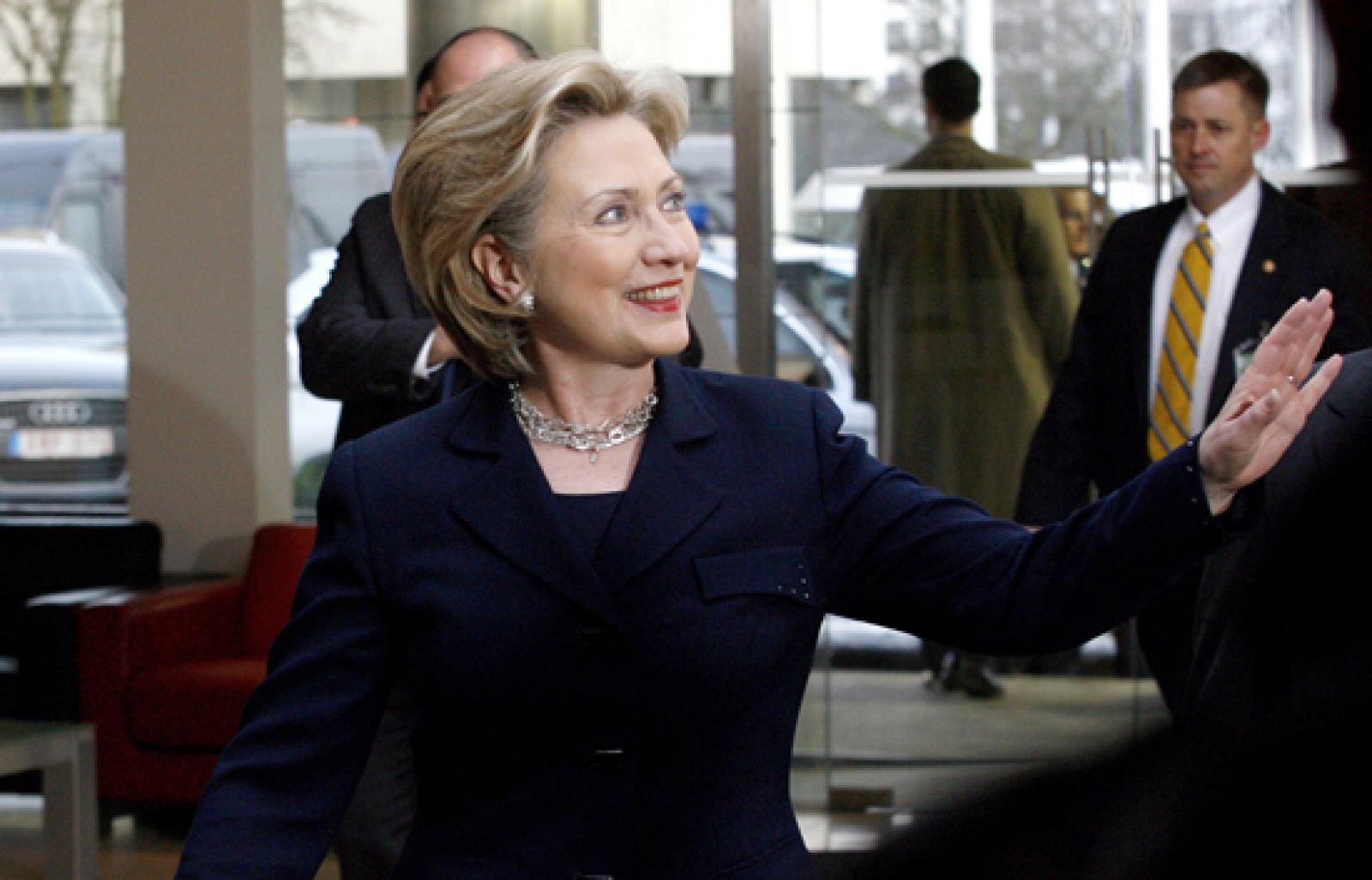 Primera visita a Europa de la secretaria de estado estadounidense, Hillary Clinton | Ver