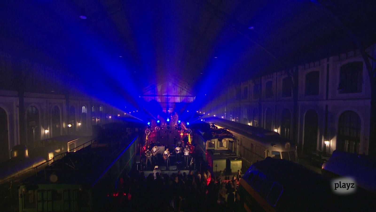 'Vals de muchos', su tema más poético