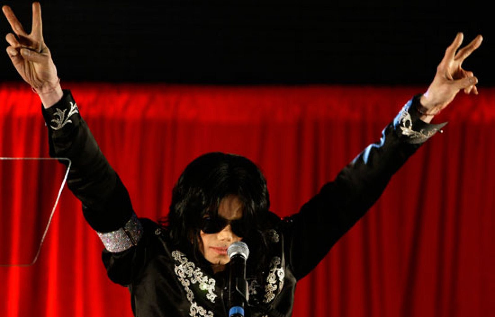 Michael Jackson anuncia que actuará por última vez en Londres el próximo mes de julio | Ver