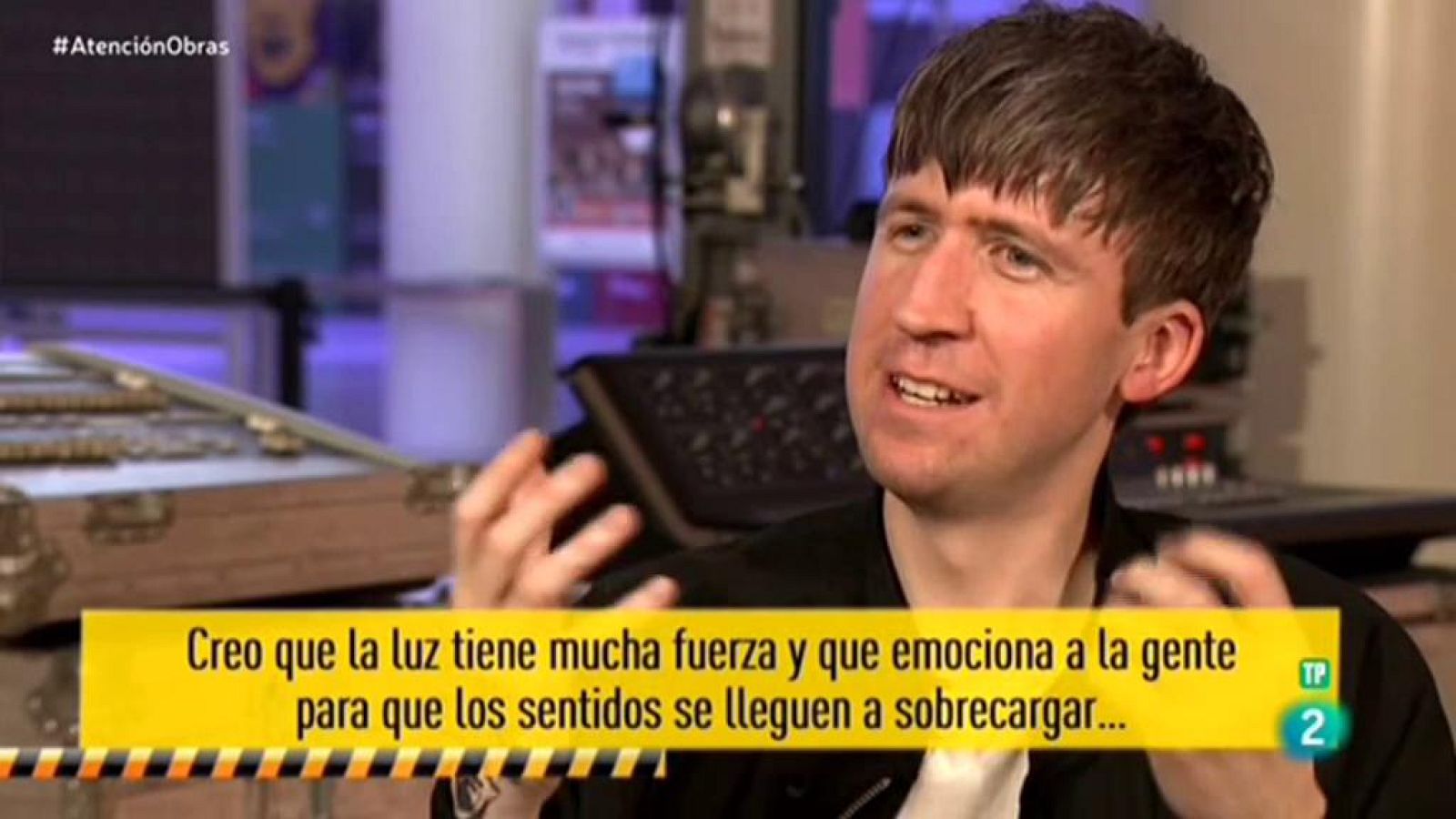 Atención Obras - Samuel Kerridge