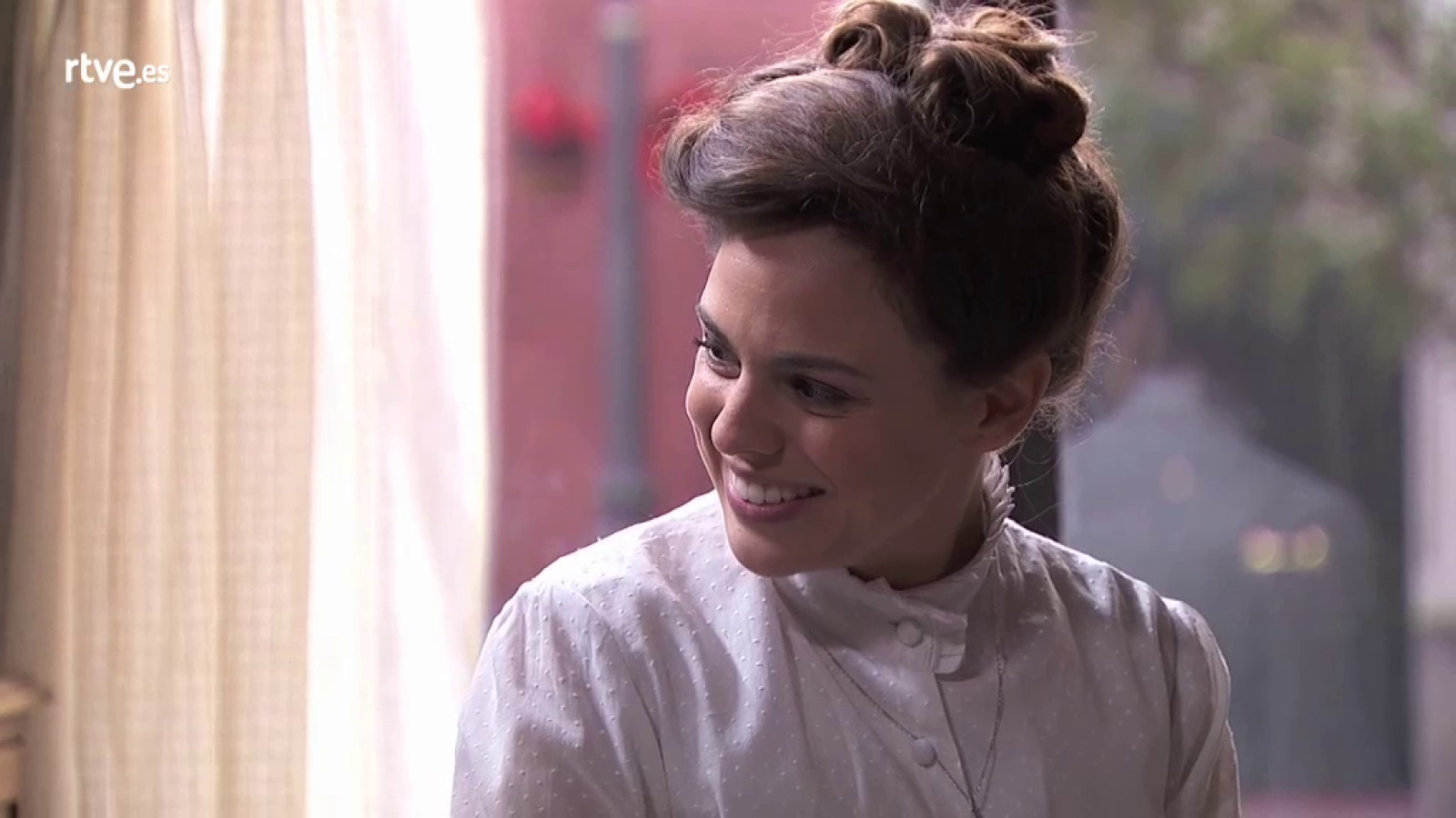 Acacias 38 - Adela vuelve a imaginarse otra vida