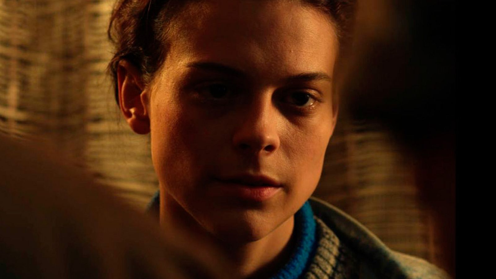 'Demasiado cerca' (Tesnota)