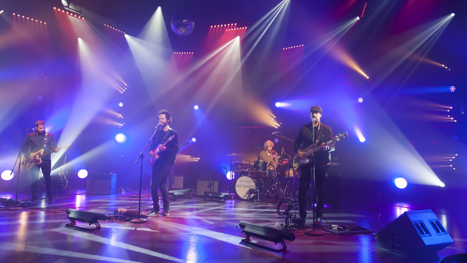 Cachitos de Hierro y Cromo - Niños mutantes - Hundir la flota