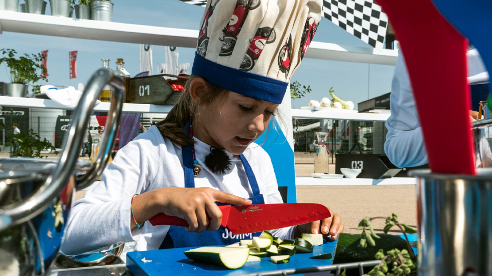 MasterChef Junior 5 - María y Juan Antonio discuten en el exterior | Ver