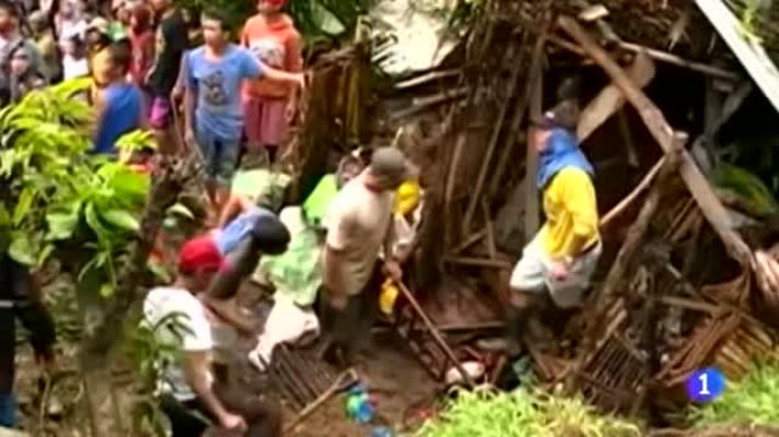 Telediario 1 - Los equipos de rescate filipinos buscan a más de 100 desaparecidos