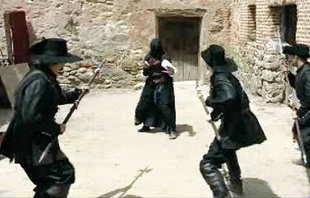 Águila Roja - La bruja es salvada por Águila Roja