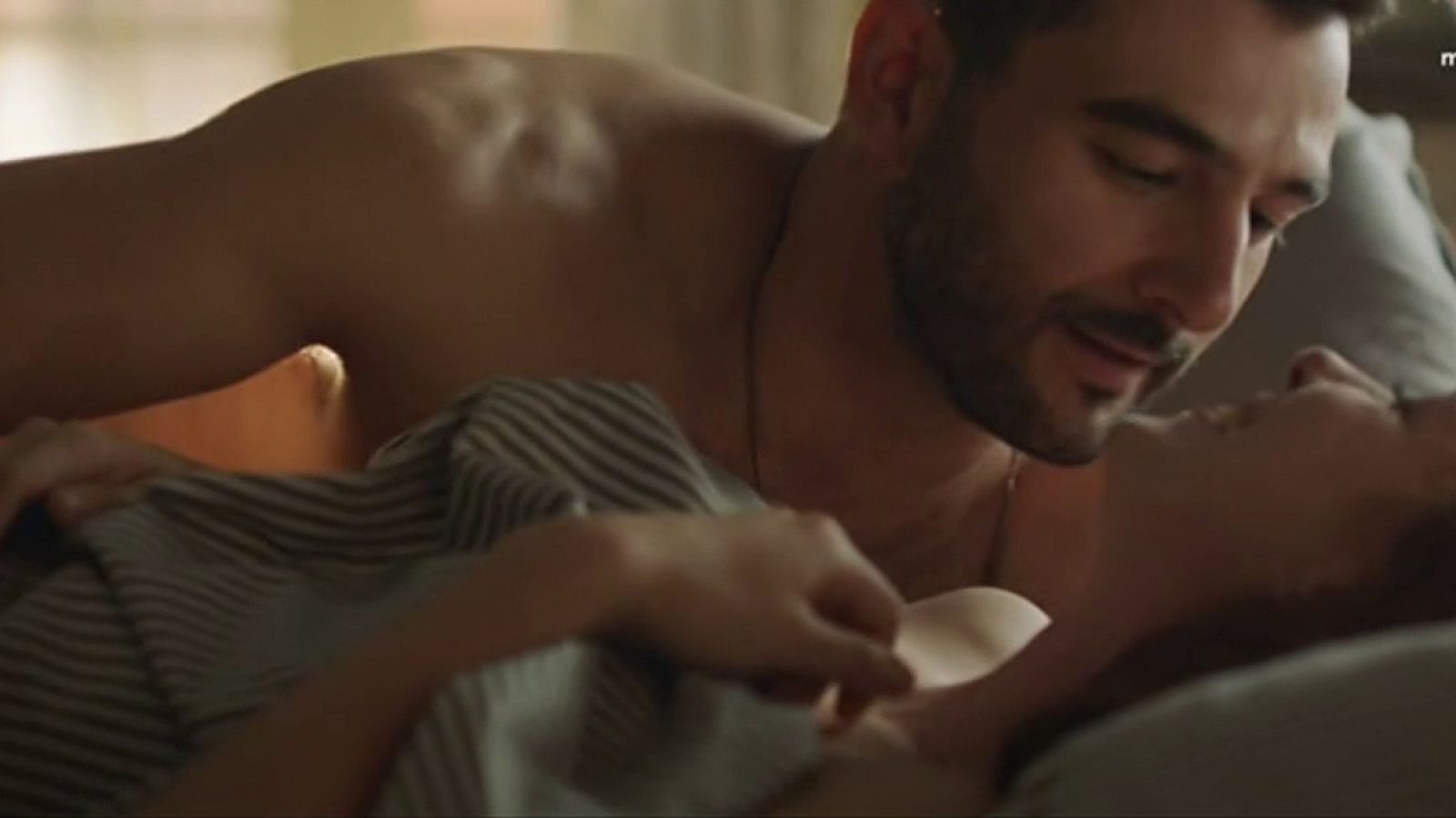 El alegre despertar de Claudia y Carlos