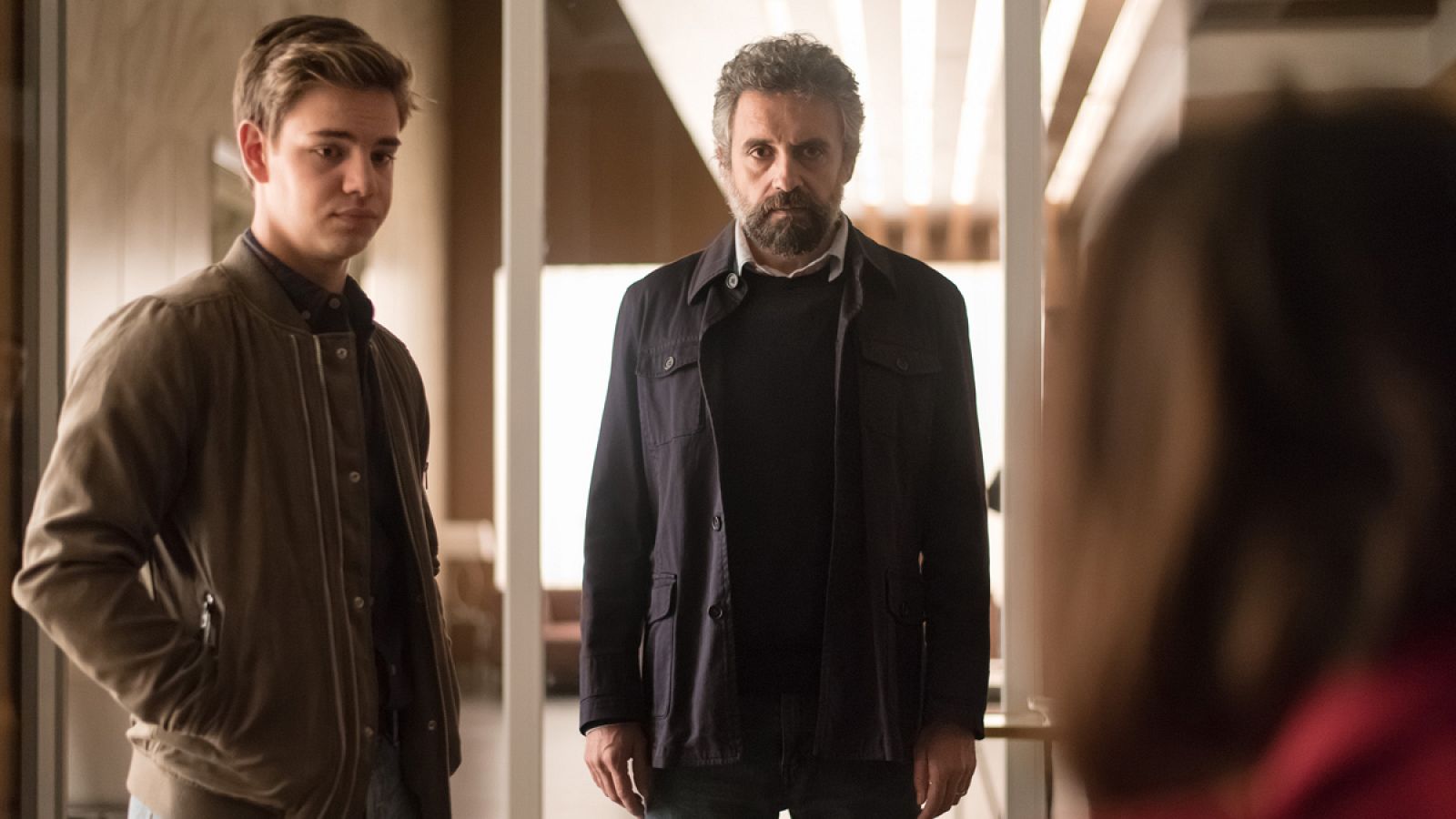 Julián dice ser policía...