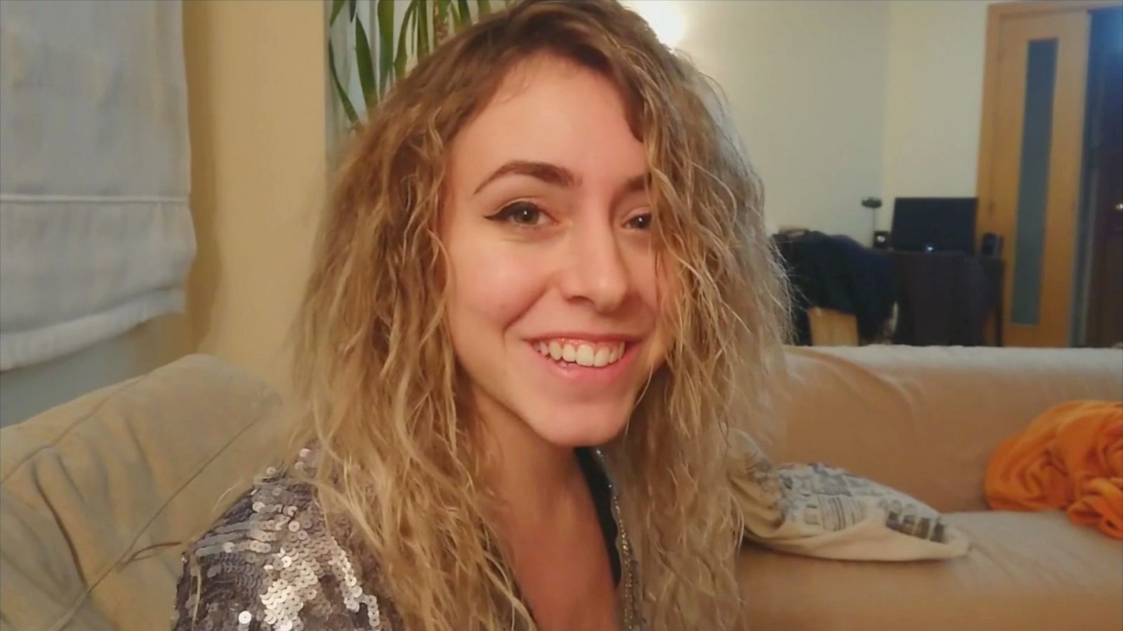 Campanadas 2018 - Happy New Playz - Líbrate del pesado de turno, by Miare