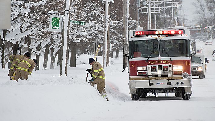 Telediario 1 - Las temperaturas caen hasta 40 grados bajo cero en el noreste de Estados Unidos