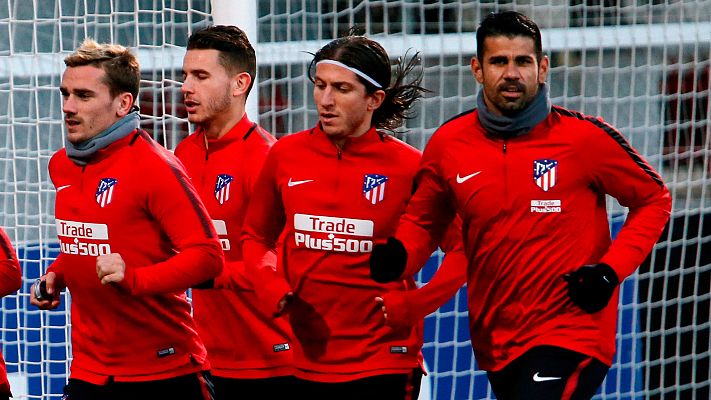 Telediario 1 - El Atlético vuelve a los entrenamientos con Vitolo y Costa