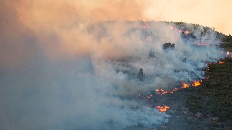Un incendio afecta a Culla, en Castellón