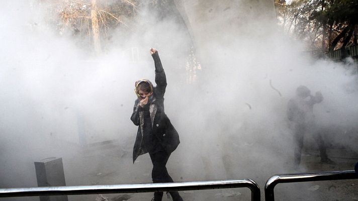  - Irán bloquea el acceso a redes sociales y servicios de mensajería por las protestas