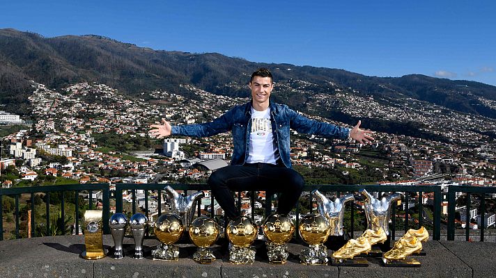 Telediario 1 - Cristiano quiere ser el mejor pagado del mundo