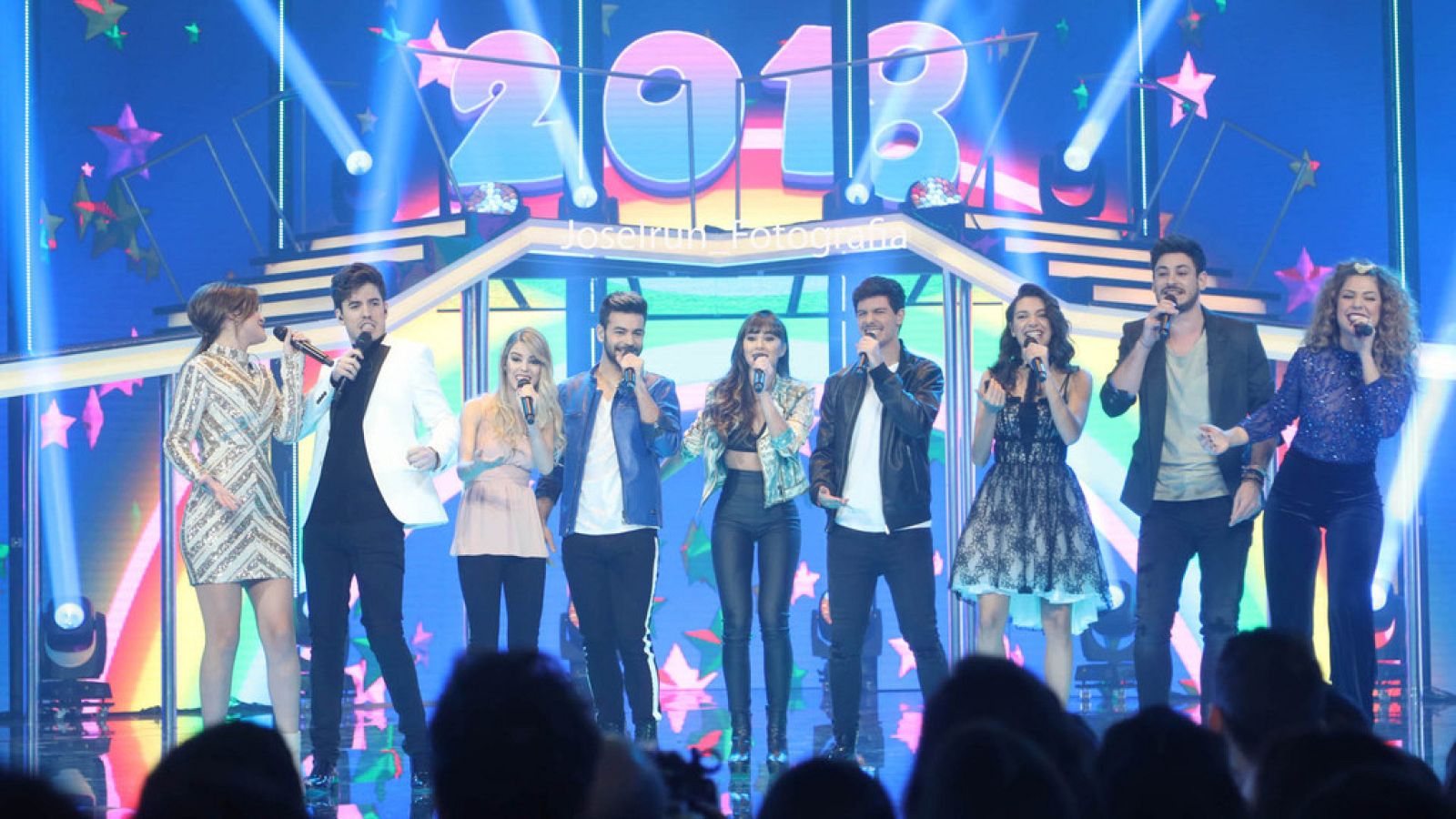 Operación Triunfo 2017 - Los concursantes cantan 'Hoy puede ser un gran día' en la Gala 9 de OT