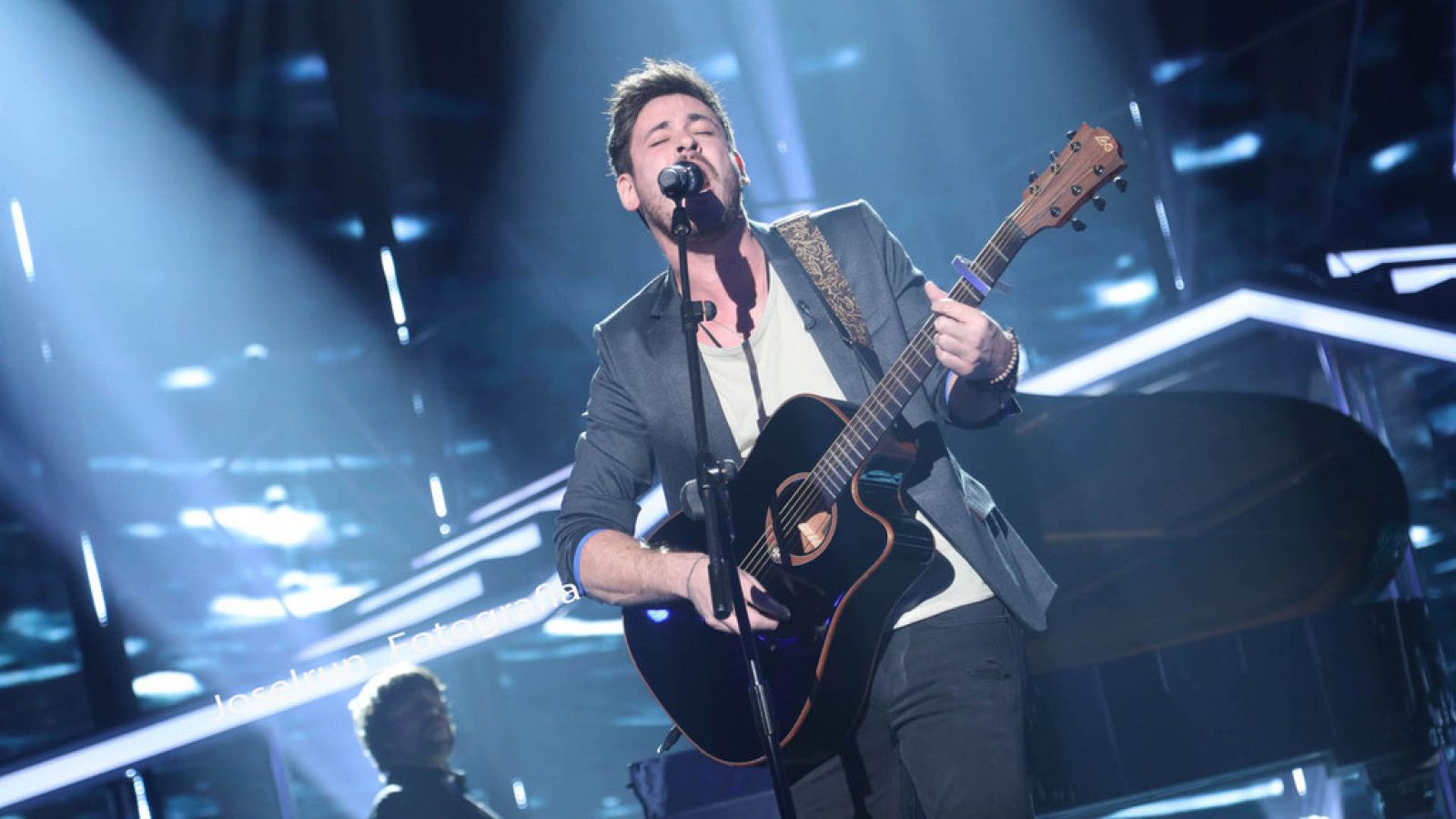 Operación Triunfo 2017 -  Cepeda canta 'Say you won't let go' para no ser expulsado en la Gala 9 de OT