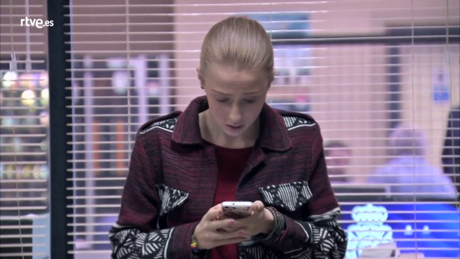 Servir y Proteger - Olga recibe una amenaza