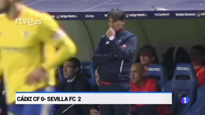  - El Sevilla supera 0-2 al Cádiz en el debut de Montella