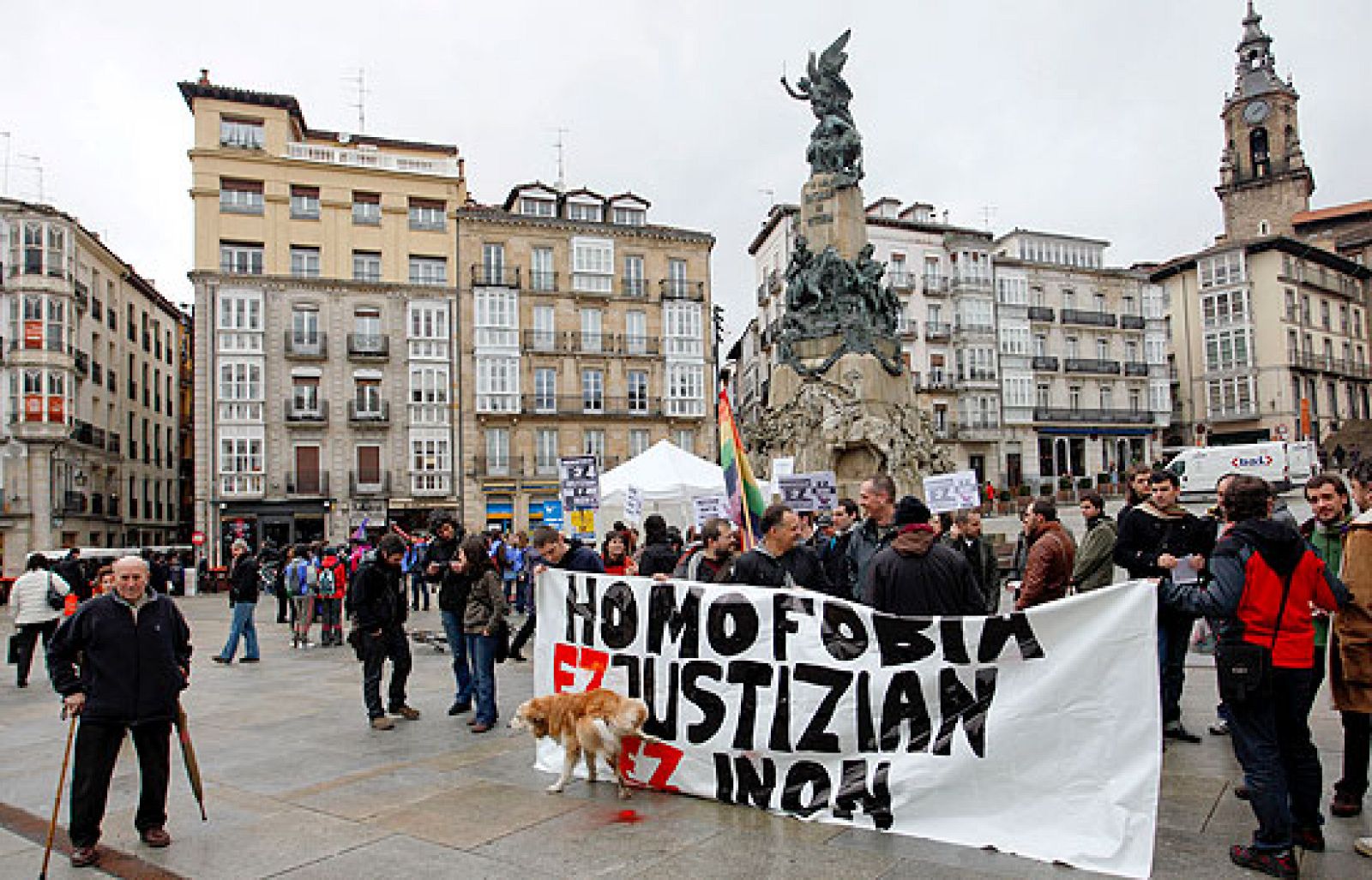 Protestan por la absolución del asesino de dos gays | Ver