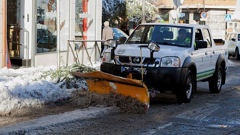El temporal de nieve deja a miles de alumnos sin clase en Castilla y León