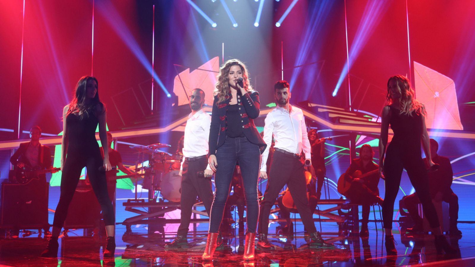 Operación Triunfo - Miriam canta 'Quisiera ser' de Alejandro Sanz en la Gala 10 de OT