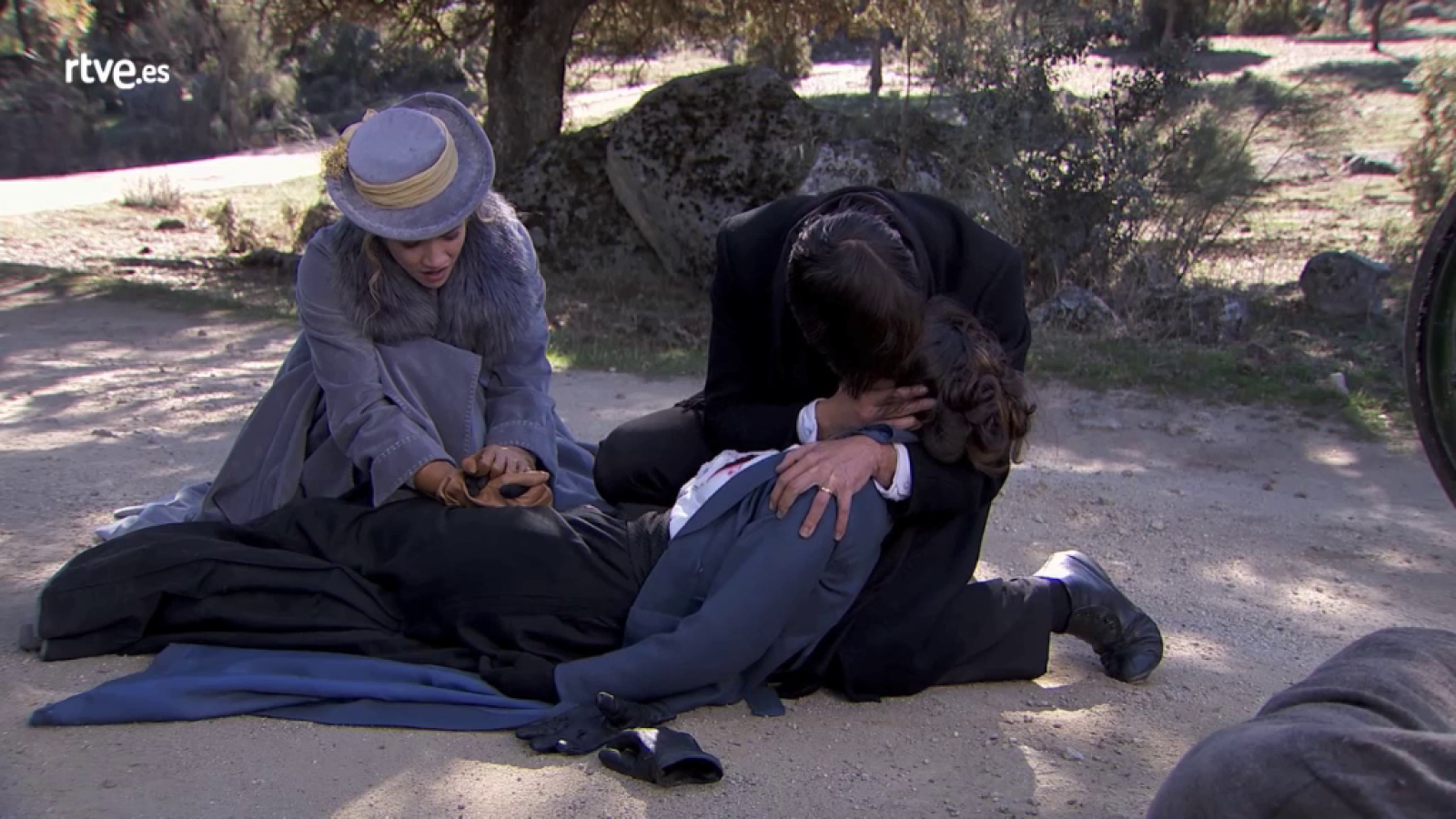 Acacias 38 - Adela muere para salvar la vida de Simón