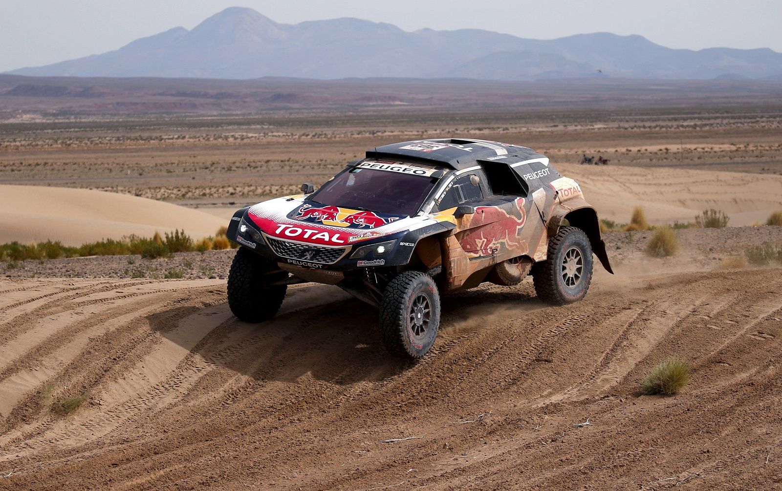 Sainz queda quinto en la Etapa 8 del Rally Dakar 2018 | Ver