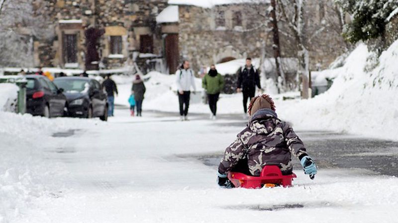 Lluvia débil en Galicia y Cantábrico y frío acusado en meseta norte