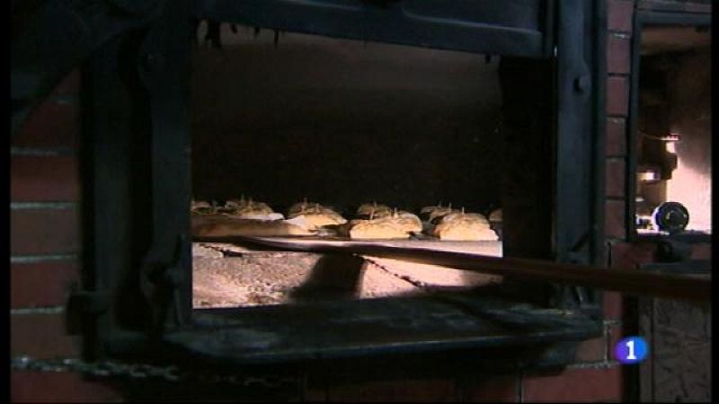 A Sa Pobla, avui, en els forns i també a les cases particulars es preparen les espinagades.