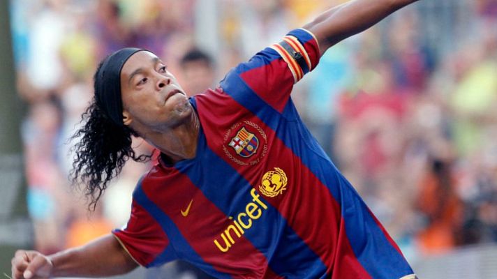Informativo 24h - Ronaldinho cuelga las botas a los 37 años