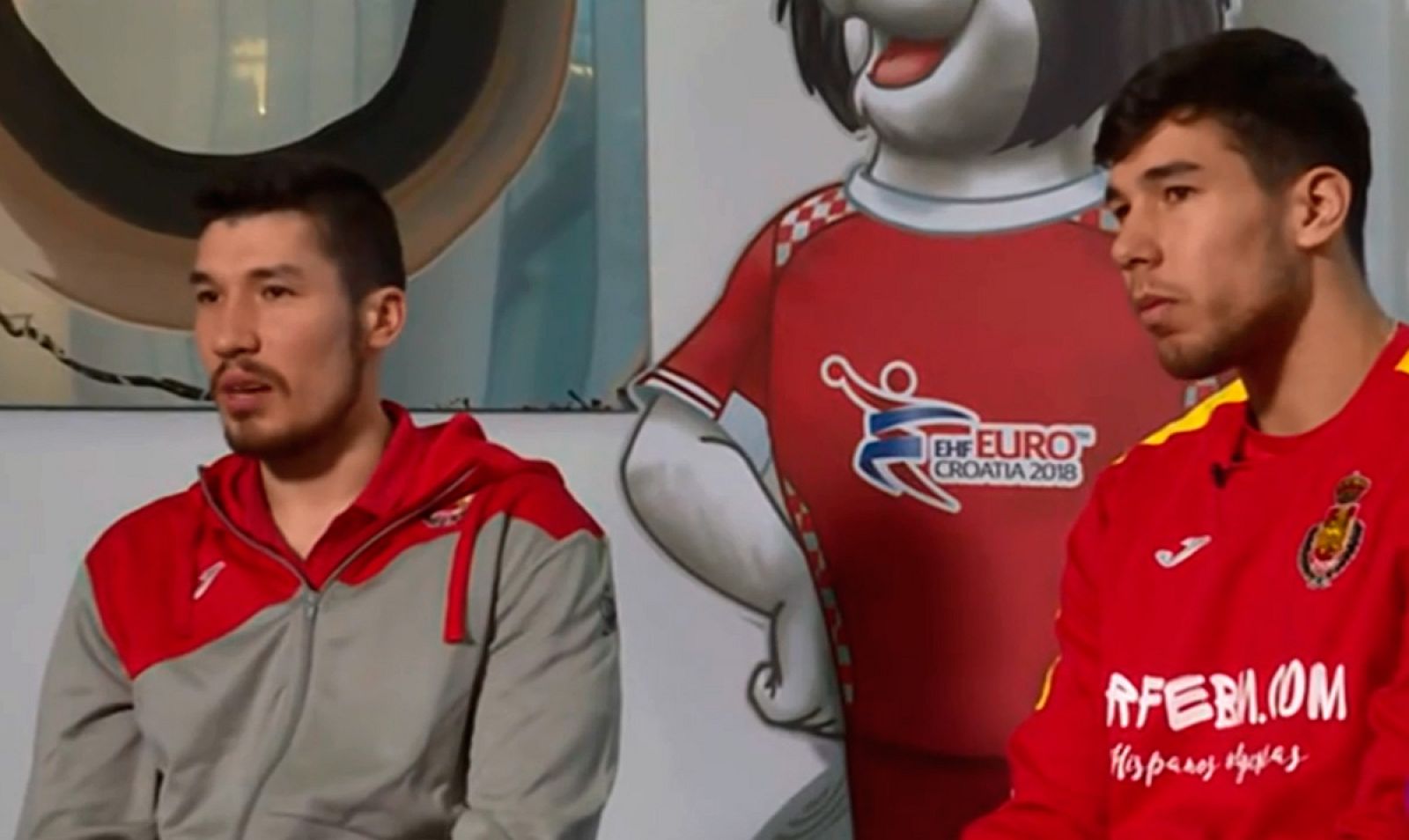 Los hermanos Dujshebaev aspiran al oro que se le resistió a su padre | Ver