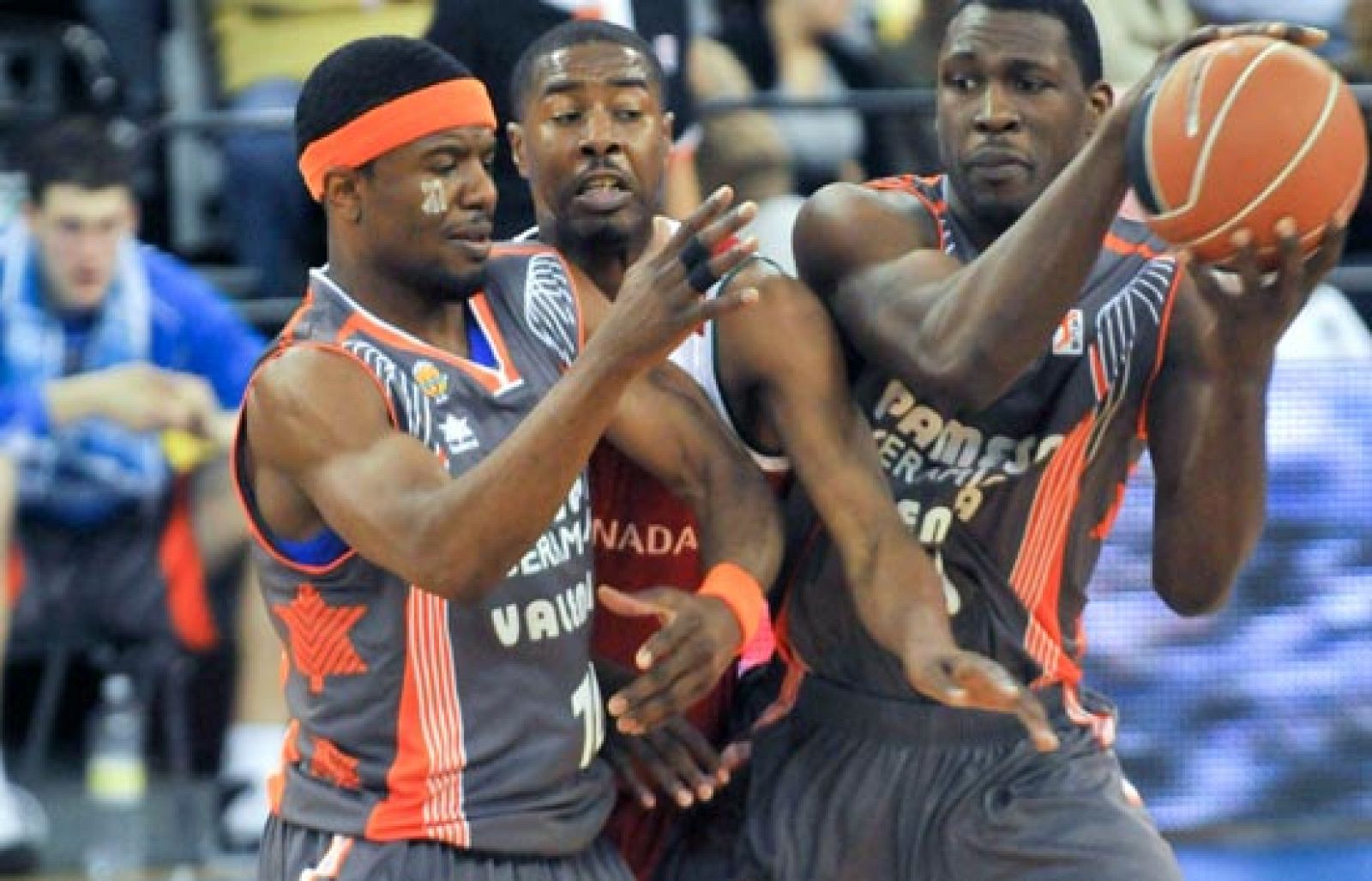 CB Granada 69-71 Pamesa Valencia - Baloncesto en RTVE | Ver