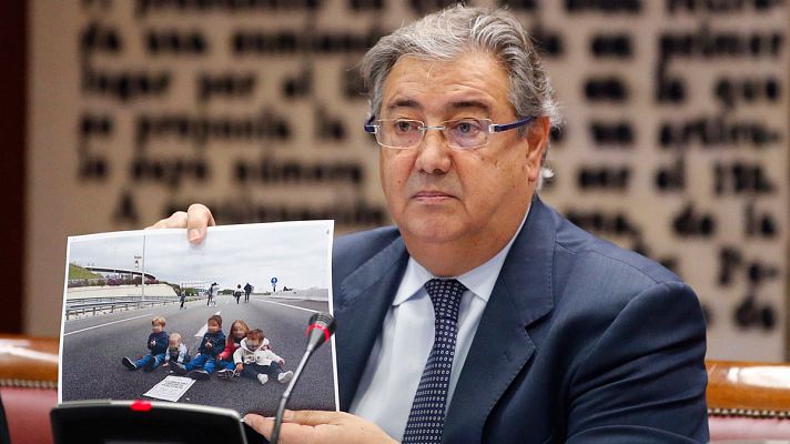 Informativo 24h - Zoido cifra en 87 millones el coste del despliegue policial en Cataluña por el referéndum del 1-O