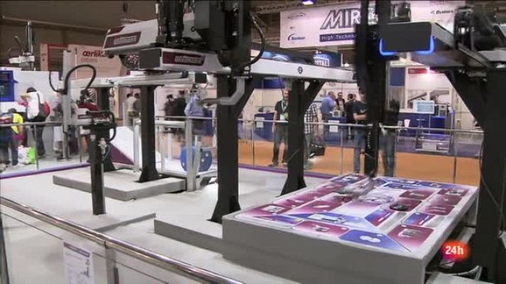 Lab24 - Rodeados de humanoides