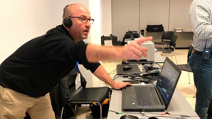 RTVE Instituto - Probamos la retransmisión multicámara inalámbrica en Fitur 2018