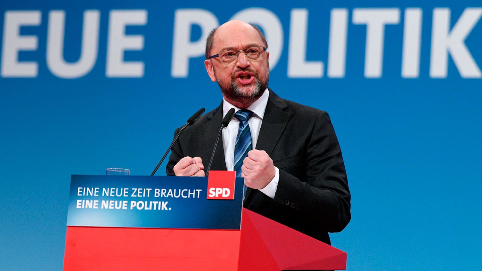 Los socialdemócratas votan este domingo si respaldan el preacuerdo para repetir la gran coalición con Merkel