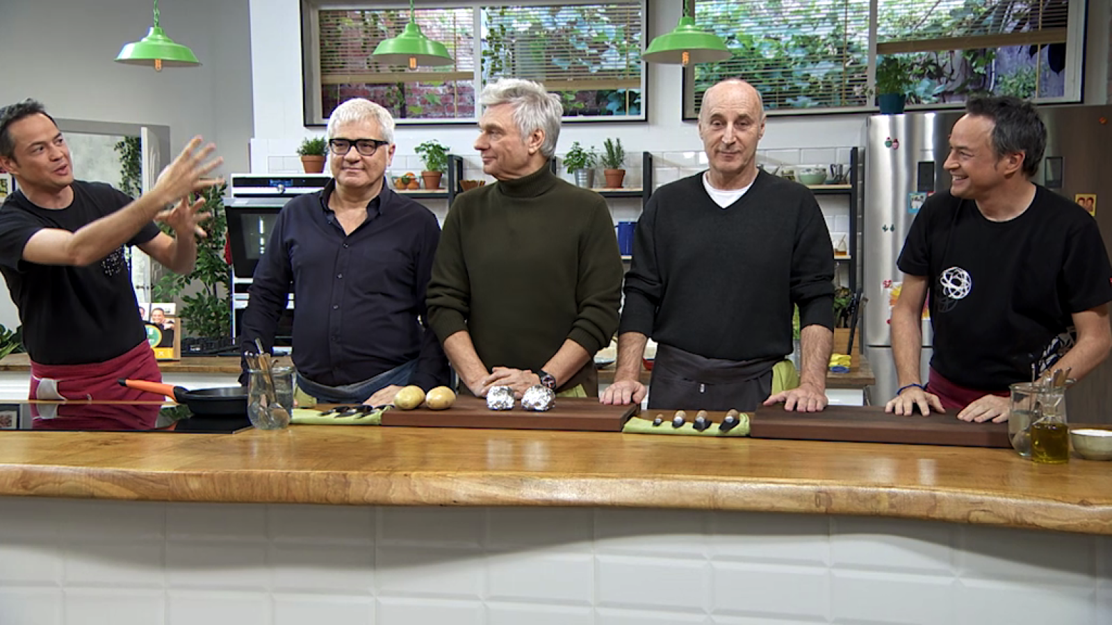 Torres en la cocina - Huevos rotos y raviolis de piña - ver ahora