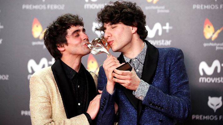 Telediario 1 - 'La llamada' no deja de dar alegrías a los Javis, actores, directores y profesores en OT