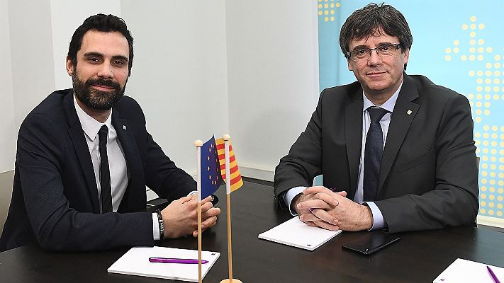 Informativo 24h - Puigdemont asegura que la "investidura ideal" es la presencial y no descarta volver a Cataluña