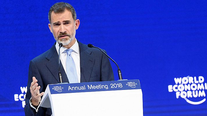 Informativo 24h - Felipe VI pide en Davos "respeto" a la Constitución