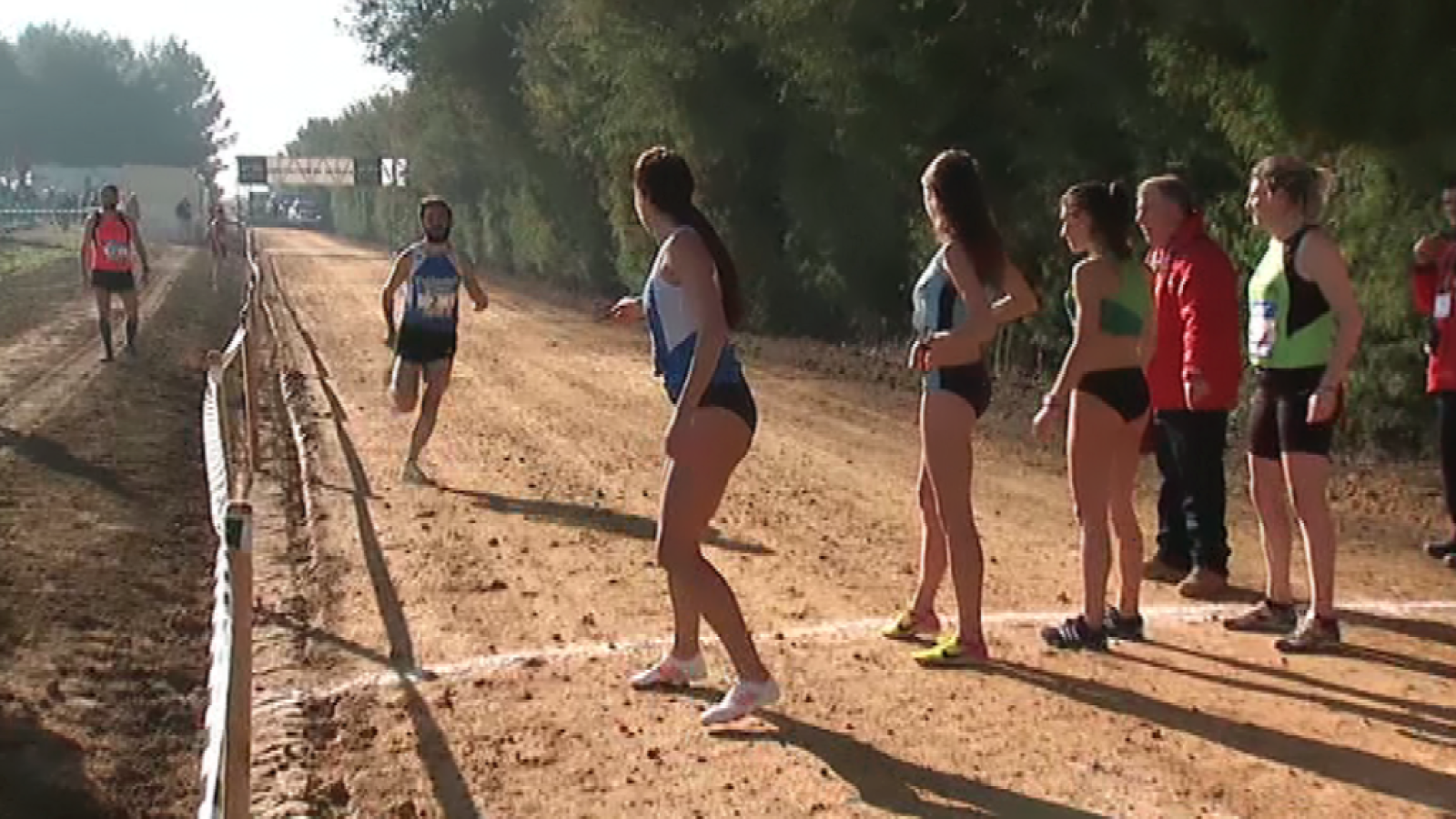 Atletismo - Campeonato de España Campo a través Relevos Clubes Santiponce - ver ahora