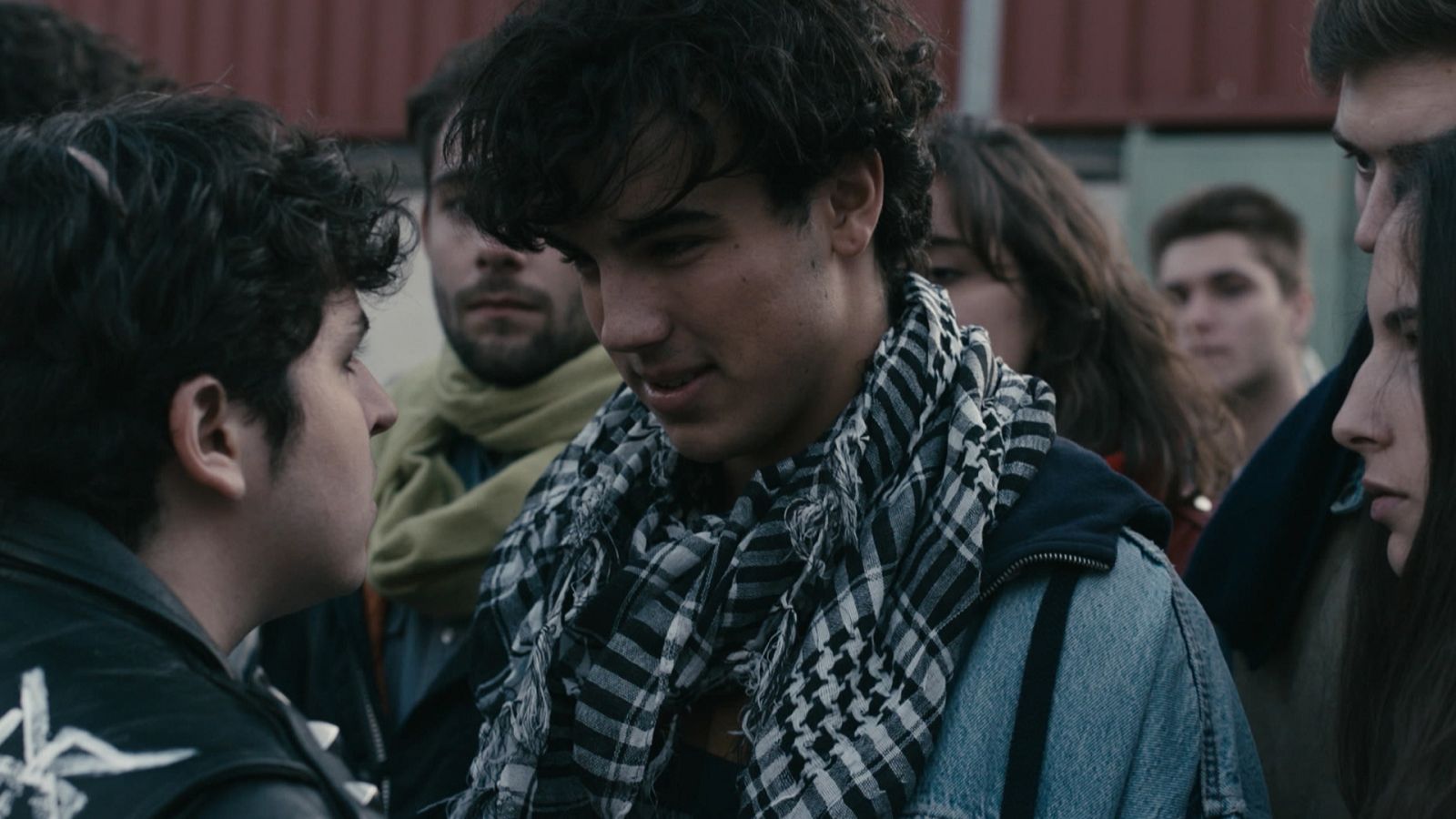 Cuéntame cómo pasó - Bruno, un líder en la manifestación