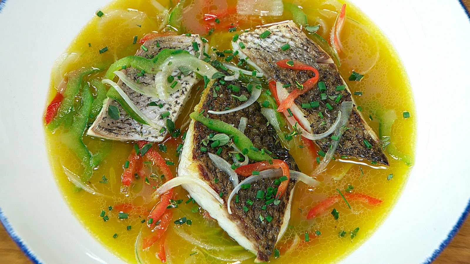 Torres en la cocina - Corvina en escabeche